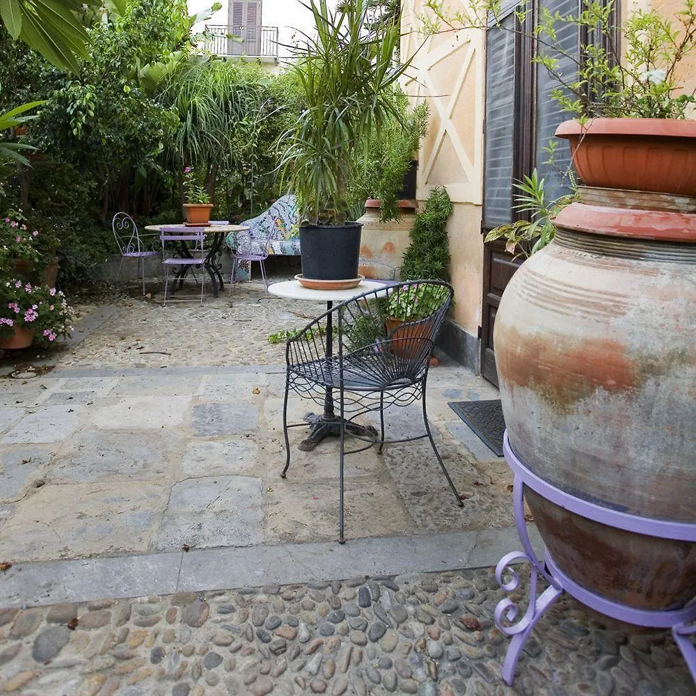 Cleopatra B&B Palermo 3*,  Italy