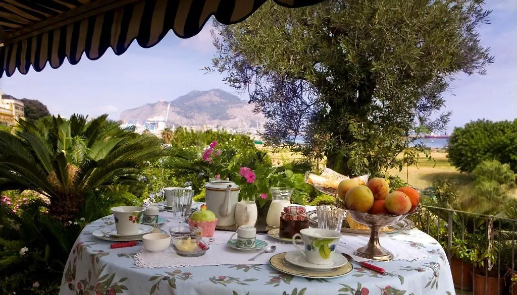 Cleopatra B&B Palermo 3*,